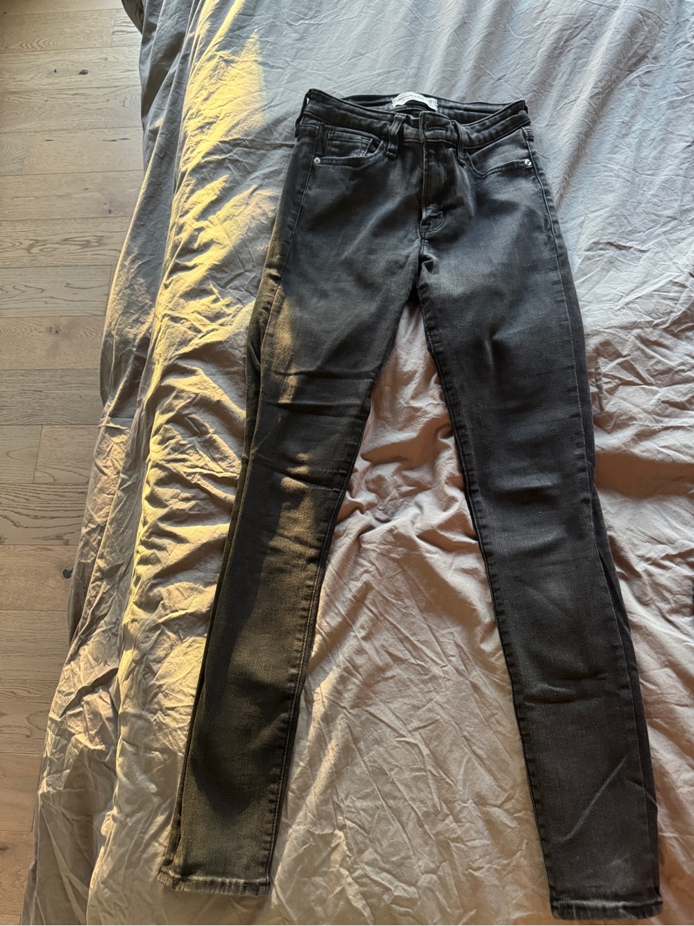 Abercrombie & Fitch Dark Gray Skinny Jeans